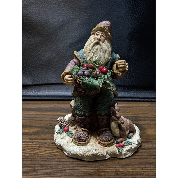 Vintage Old World Or Folk Art Style Santa With Natural, Rustic Appearance , Dear - Picture 10 of 10